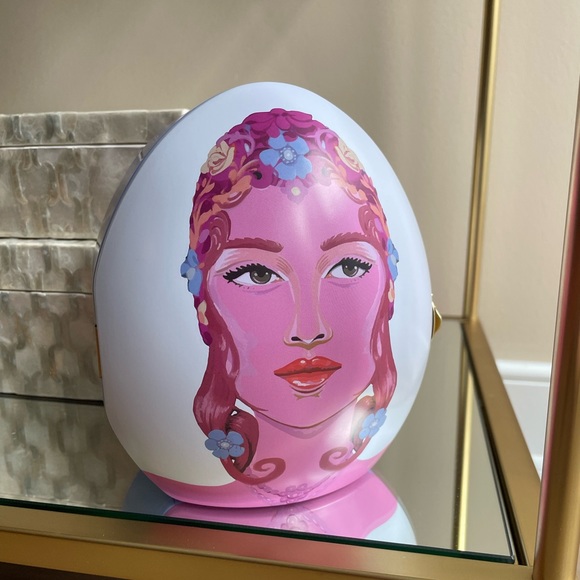 Drunk Elephant Collector’s Tin - Picture 1 of 5